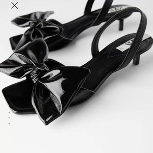 Brand new Cute sandal with bows
